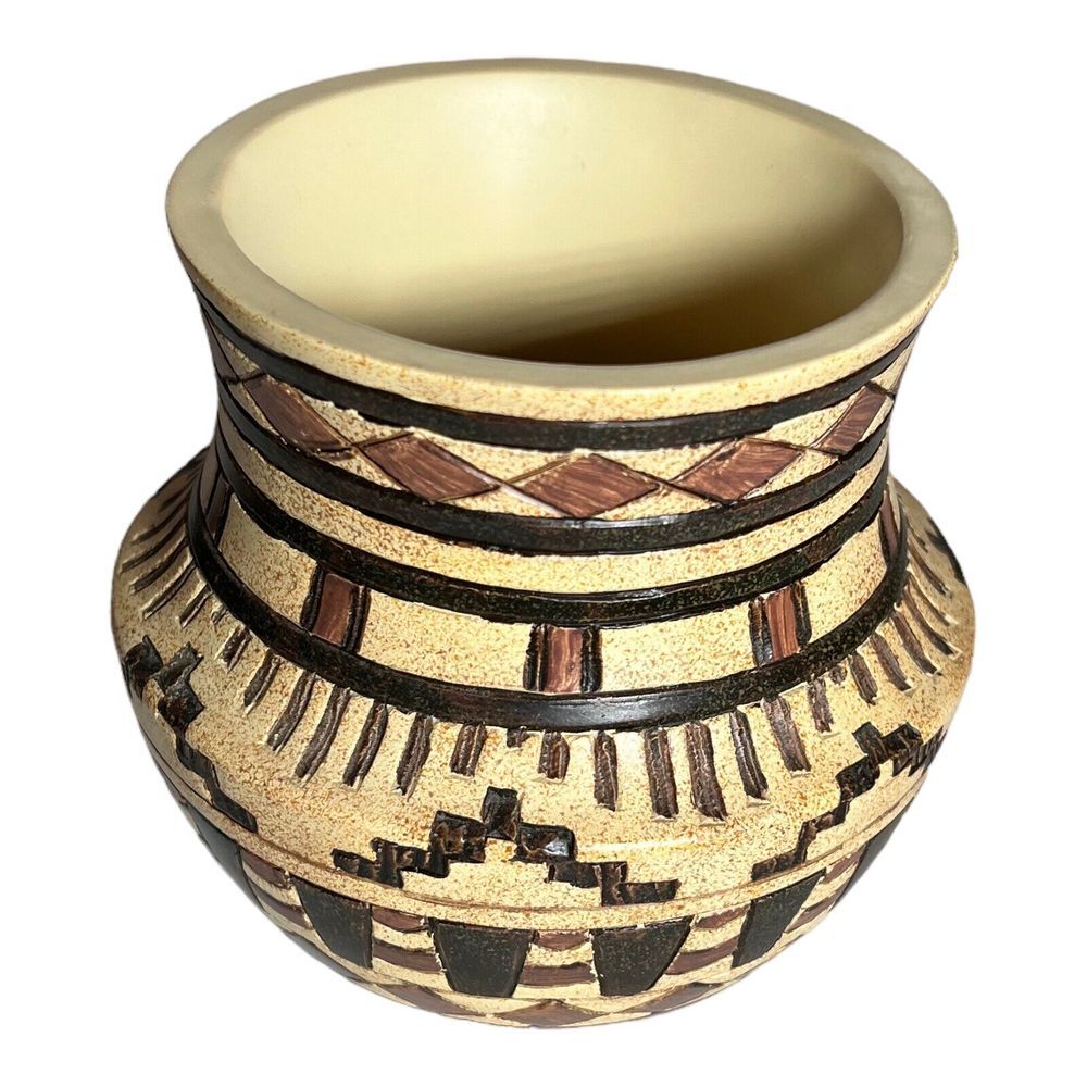 Aztec Design carved segmented hand painted vase Made in India 4" tall and wide - Picture 4 of 13